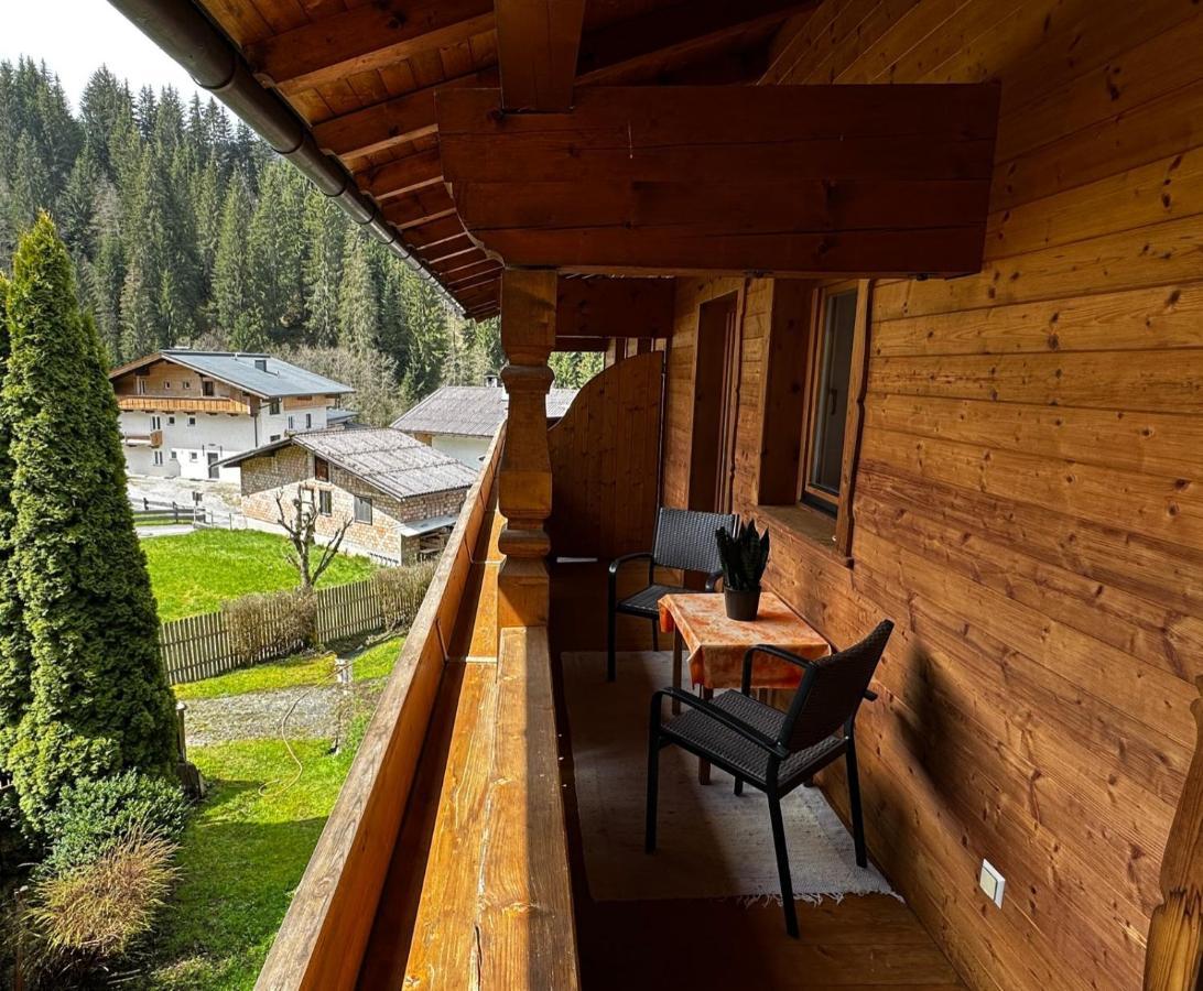 Haus Luxer Lägenhet Auffach Exteriör bild