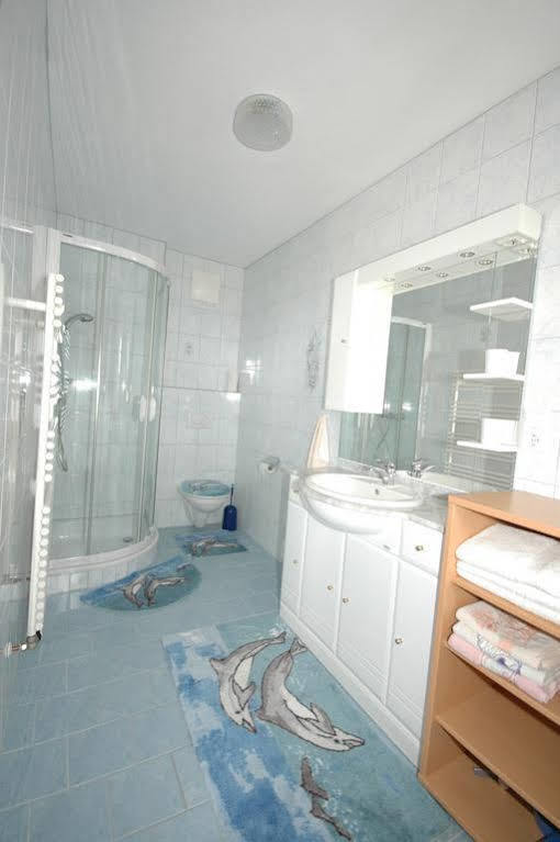 Haus Luxer Lägenhet Auffach Exteriör bild